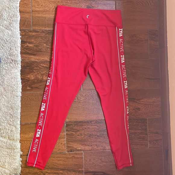 zyia red logo leggings 28” 14/16 - Picture 4 of 4